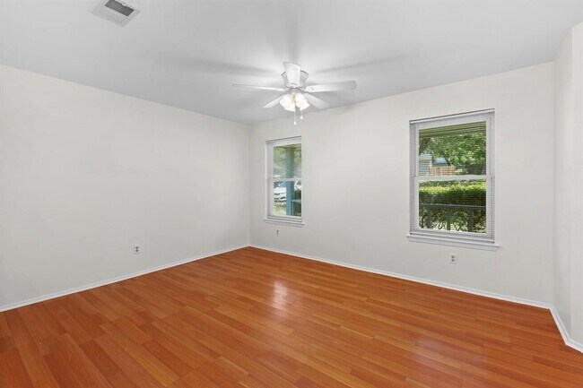 Building Photo - 4911 Ganymede Dr