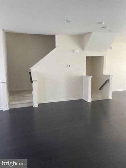 Building Photo - 112 Graystone Dr