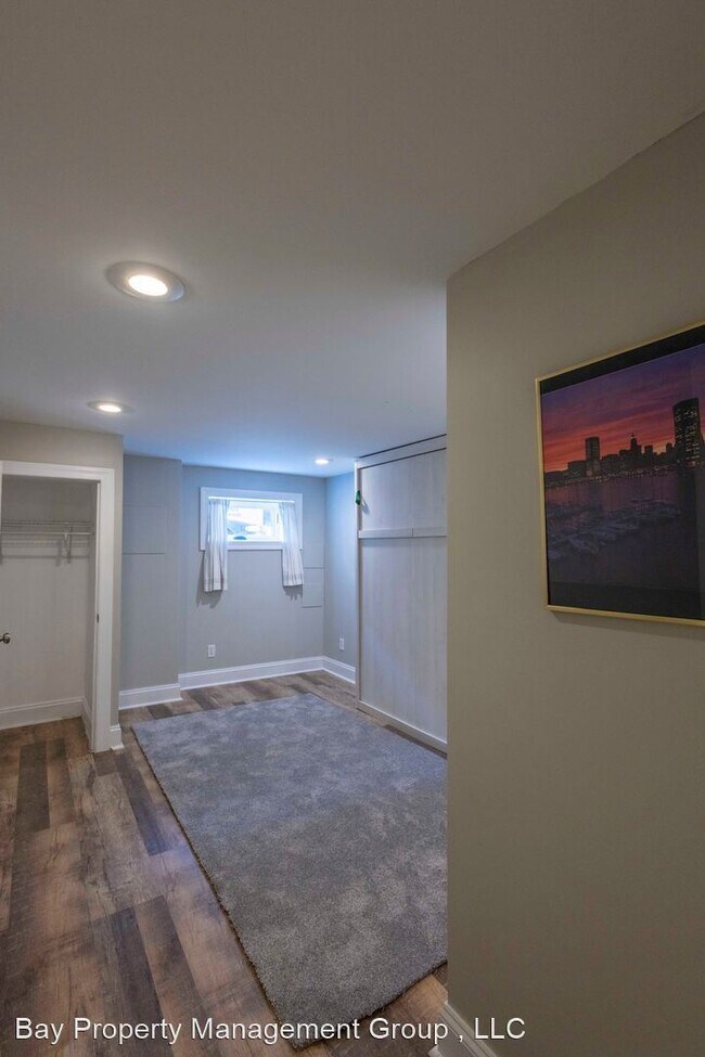 Building Photo - 2 br, 3 bath House - 33 S Curley St