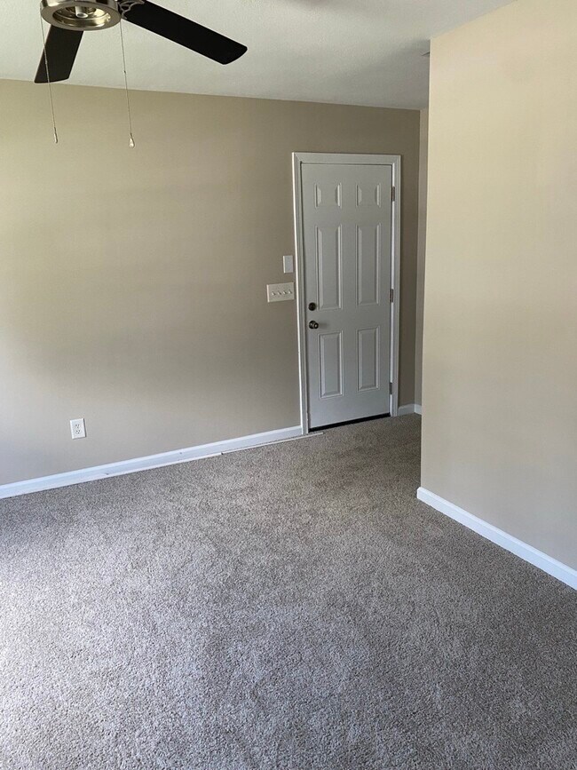 Building Photo - 501 Scarlet Sage Ln
