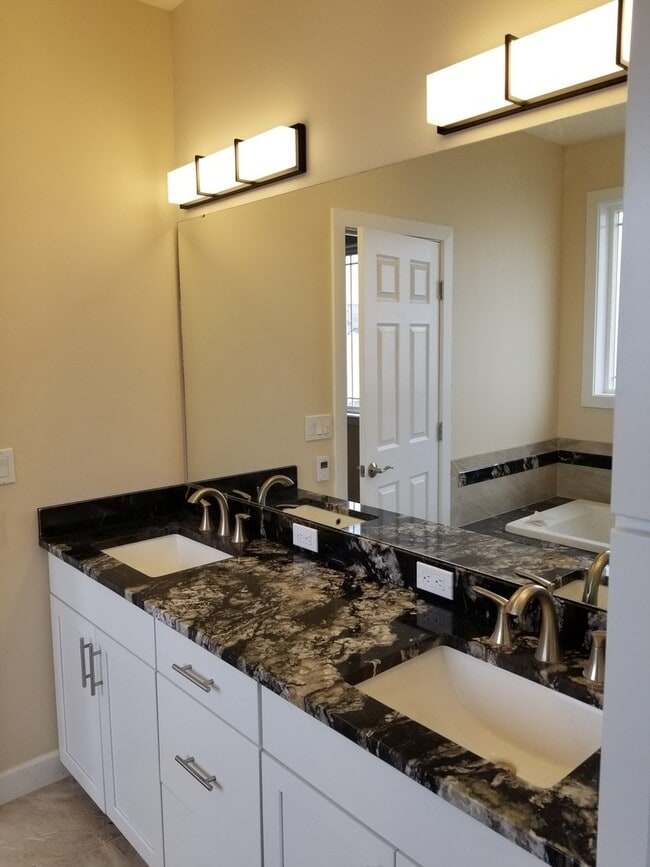 Building Photo - Occupied, do not disturb tenants. West Valley 3 bedroom 2.5 bath plus an office,  custom built re...