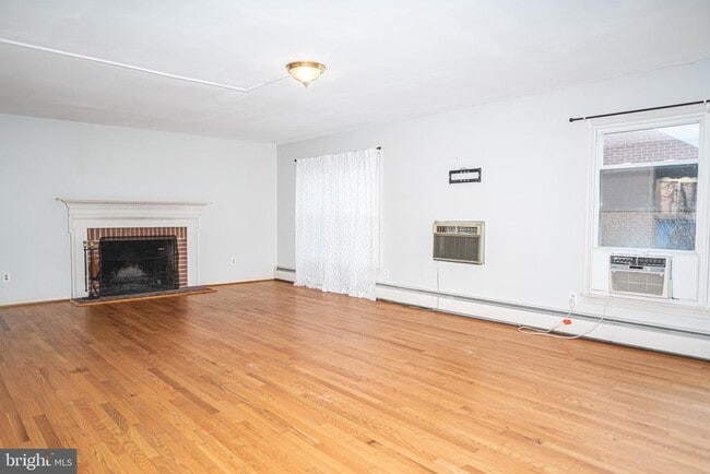 Building Photo - 116 S Union Ave