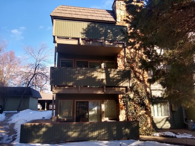 2nd floor deck - 3315 Chisholm Trail