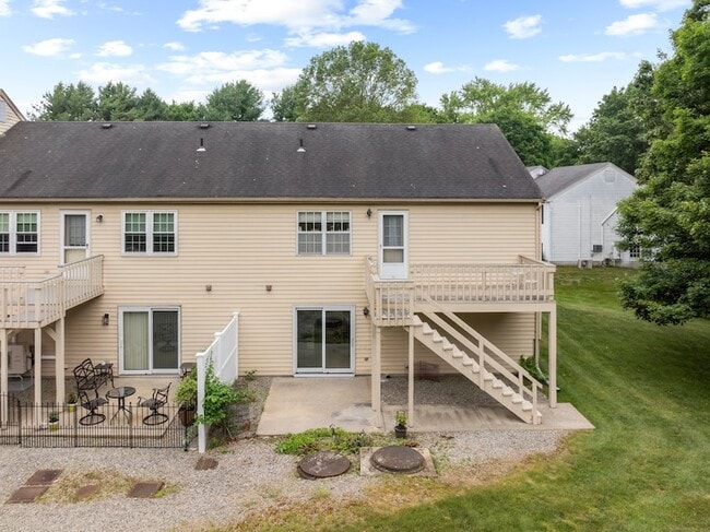 Building Photo - 28 Brantwood Dr
