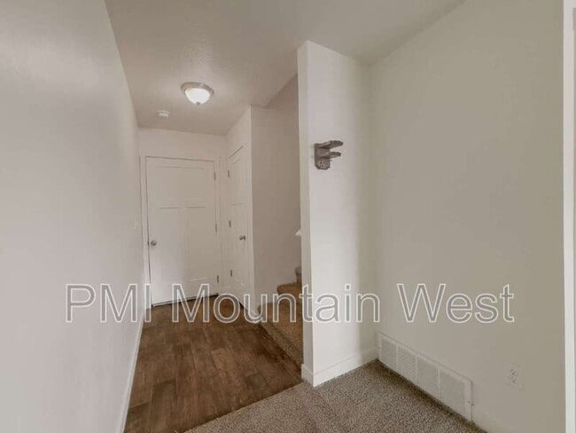 Building Photo - 641 N 30 E