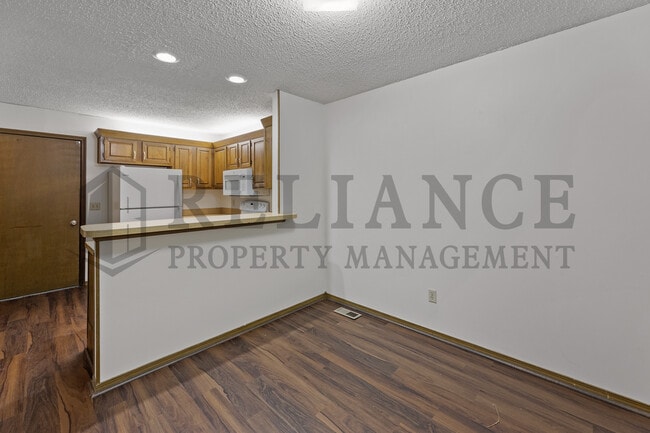 Building Photo - 1518 S Todd Pl