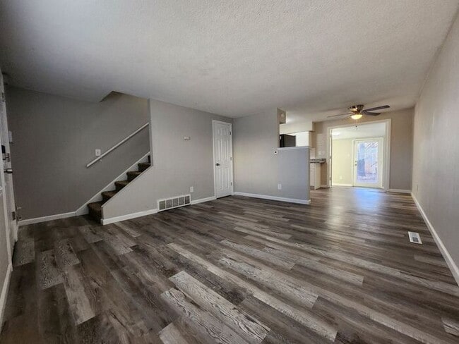 Building Photo - 2-Bedroom Townhome with Fenced Backyard and Modern Updates! |Utilities Included!
