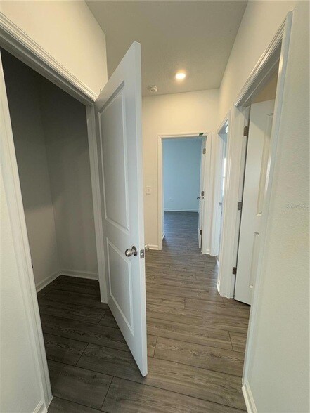 Building Photo - 4725 SW 83rd Lp