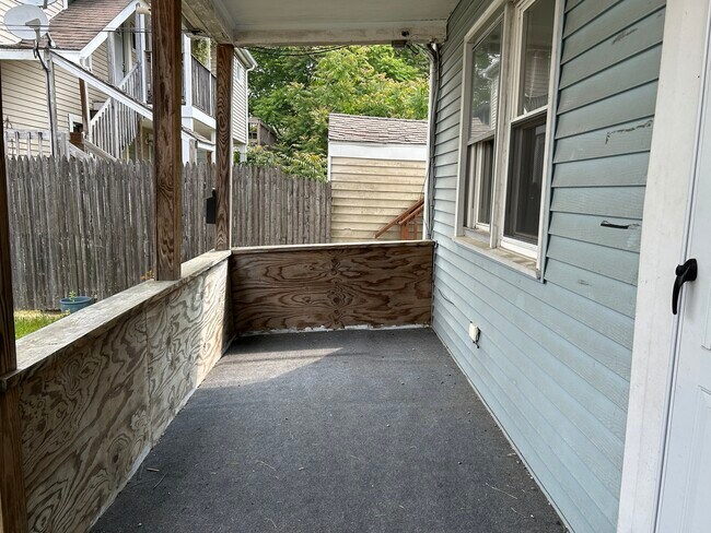 Building Photo - 239 N Main St