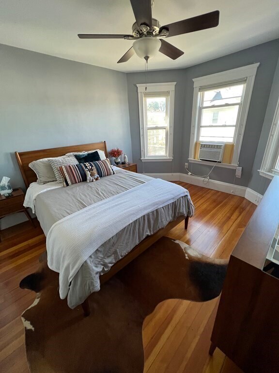 Building Photo - 344 Centre St