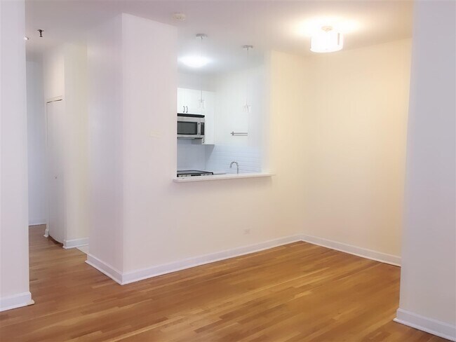 Building Photo - 41 1st St