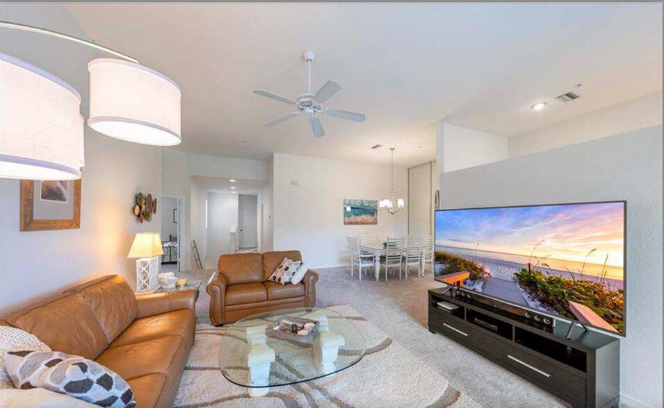 Building Photo - 640 Lalique Cir