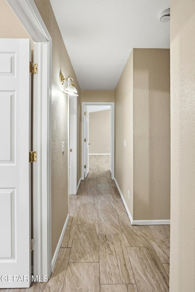 Building Photo - 7536 Le Conte Dr