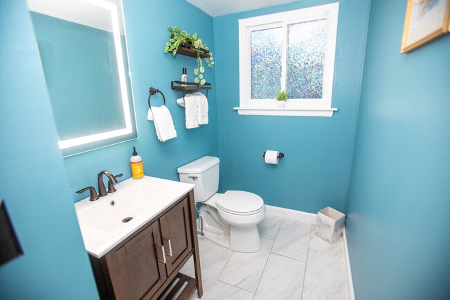 Building Photo - 107 Navaho Ct