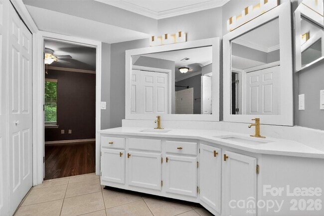 Building Photo - 6510 Clavell Ln