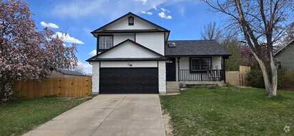 Building Photo - 12090 Dahlia Dr