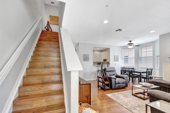 Building Photo - 4320 Blowing Point Pl