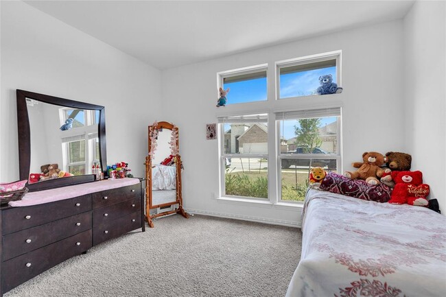 Building Photo - 122 Shagbark Trl