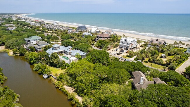 Building Photo - 1217 Debordieu Blvd