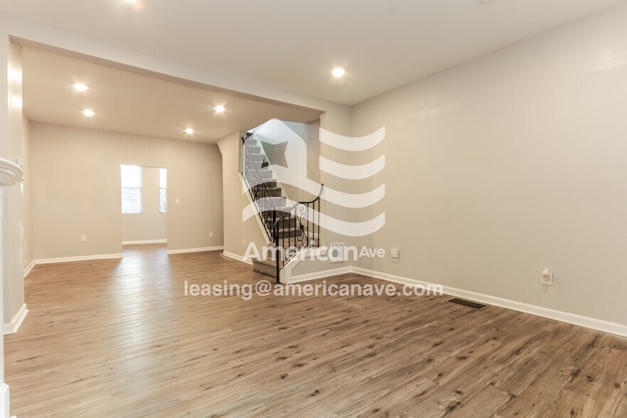 Building Photo - 515 N Allison St