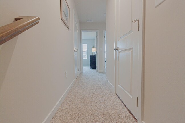 Building Photo - 8907 Hudson Ln