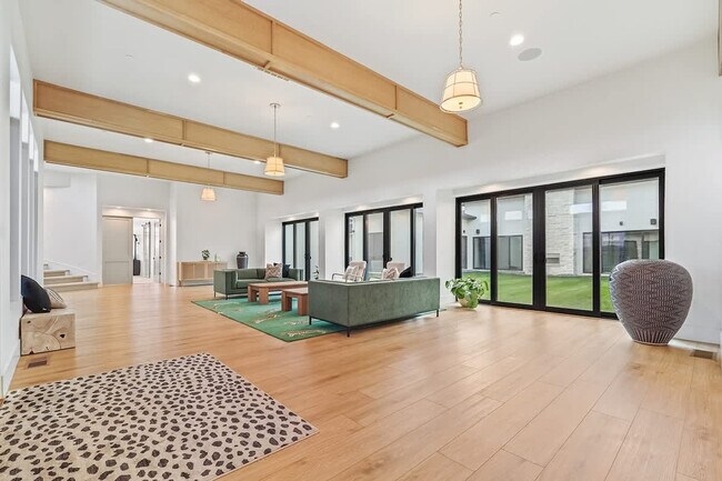 Building Photo - 12401 Rivendell Ct