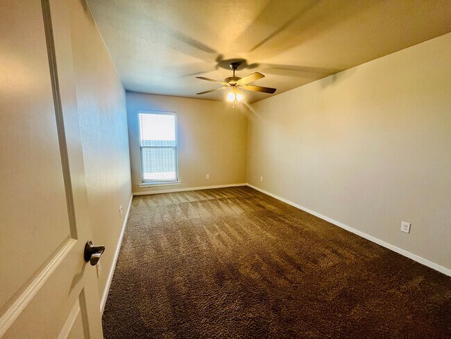 Building Photo - Bell Farms - 14414