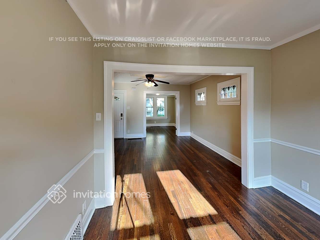 Building Photo - 862 Carpenter Ave
