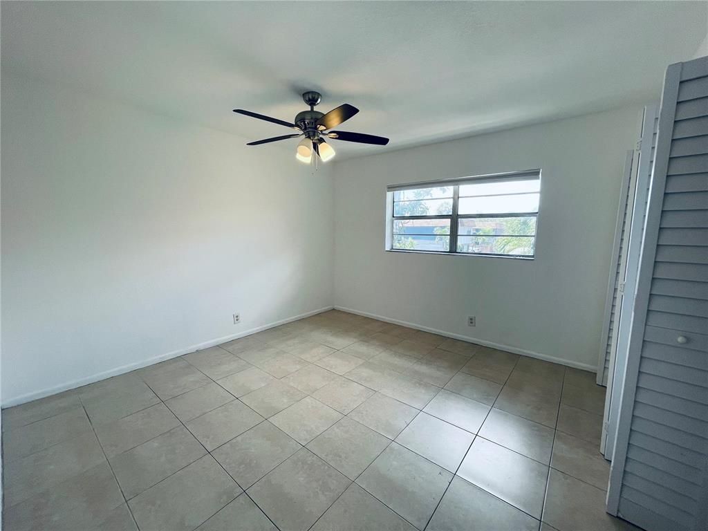 Building Photo - 825 NW 46th Ave