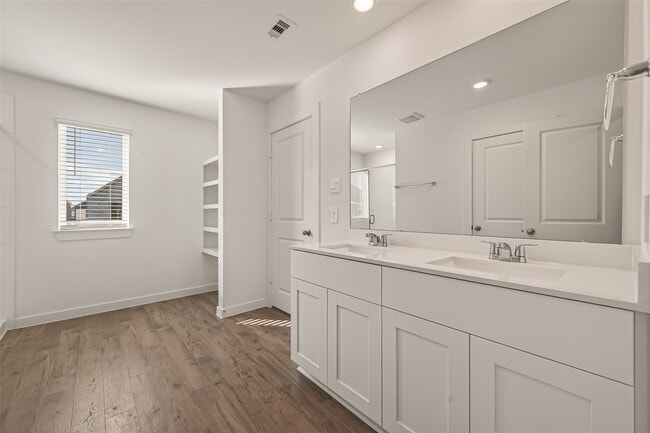 Building Photo - 3539 Shearwater St