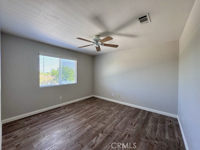 Building Photo - 37876 Amberleaf Ct