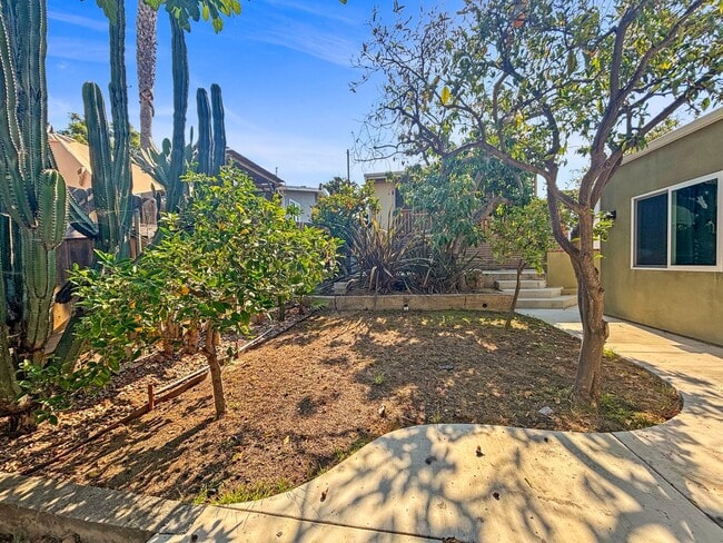 Building Photo - Gorgeous upgraded 1B 1BA in North Park w/ ...