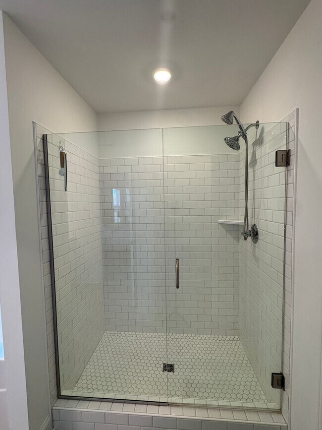 Building Photo - Fully Furnished 4BR Home with Loft, Patio & 2-Car Garage – Lawn Care Included