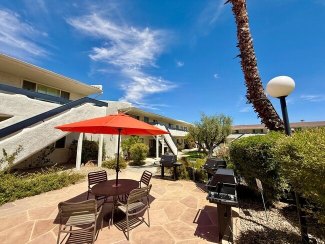 Building Photo - 1950 S Palm Canyon Dr