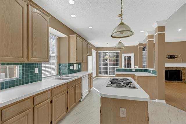 Building Photo - 1404 Sassafras Dr