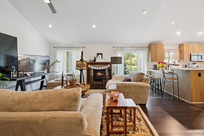 Building Photo - 4565 Katherina Z Pl