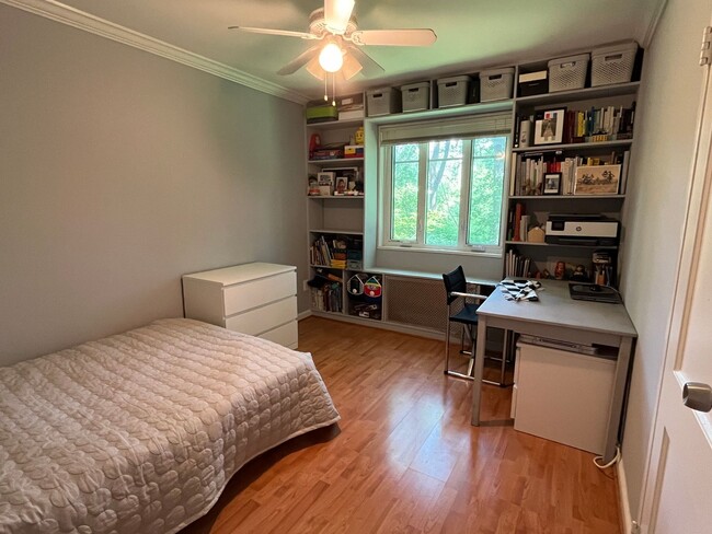 Building Photo - Great 2BR located in Northern Bethesda