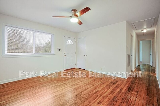 Building Photo - 607 N Greensboro St