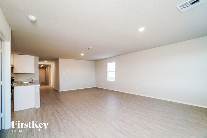 Building Photo - 5330 Trellised Ln