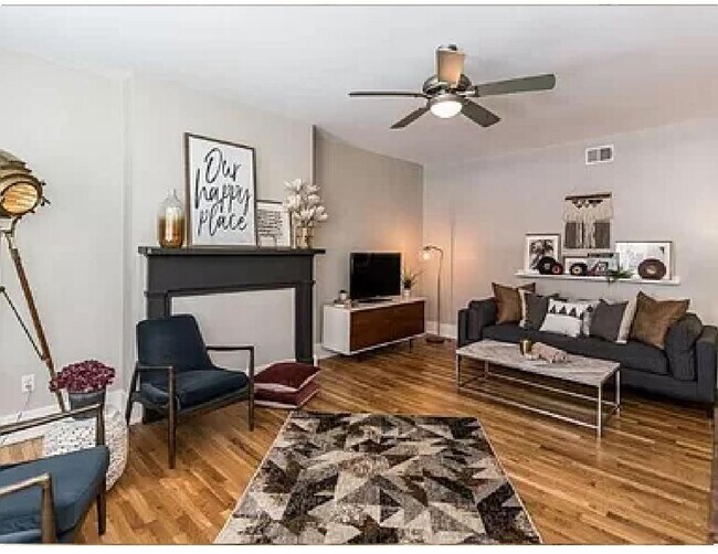 Building Photo - 1407 Vine St