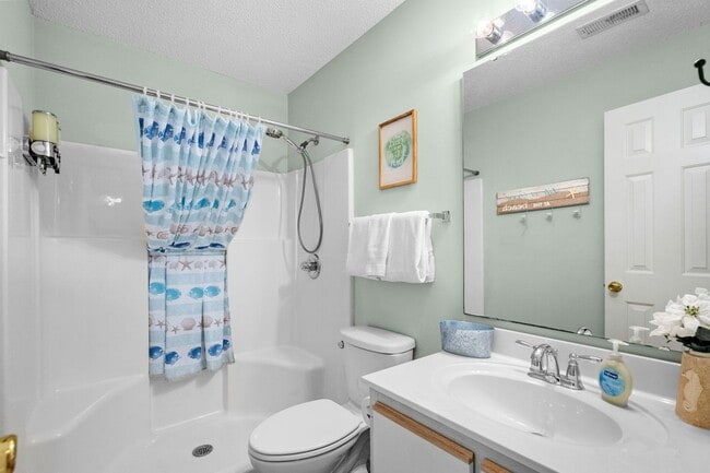 Building Photo - 5000 Windsor Green Way