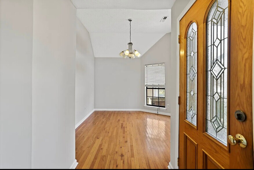 Building Photo - 1509 Trailwood Ct