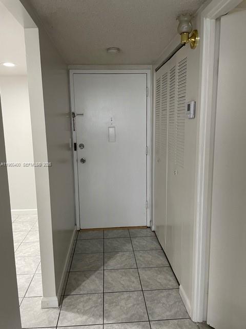 Building Photo - 1351 NE Miami Gardens Dr