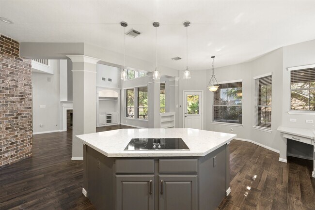 Building Photo - 118 Cezanne Woods Dr