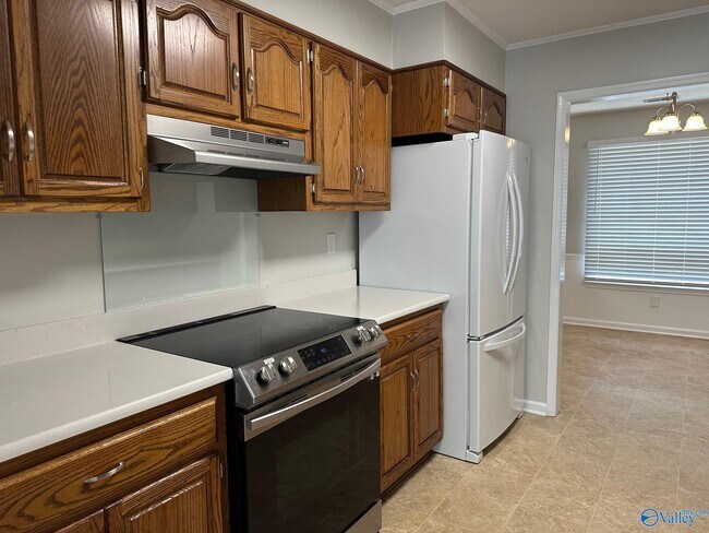 Building Photo - 101 Springfield Ln