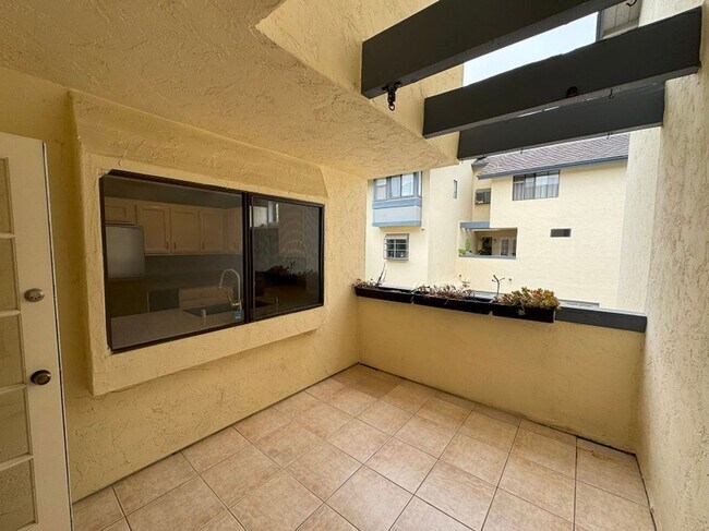 Building Photo - Stunning house in the heart of La Jolla Cl...