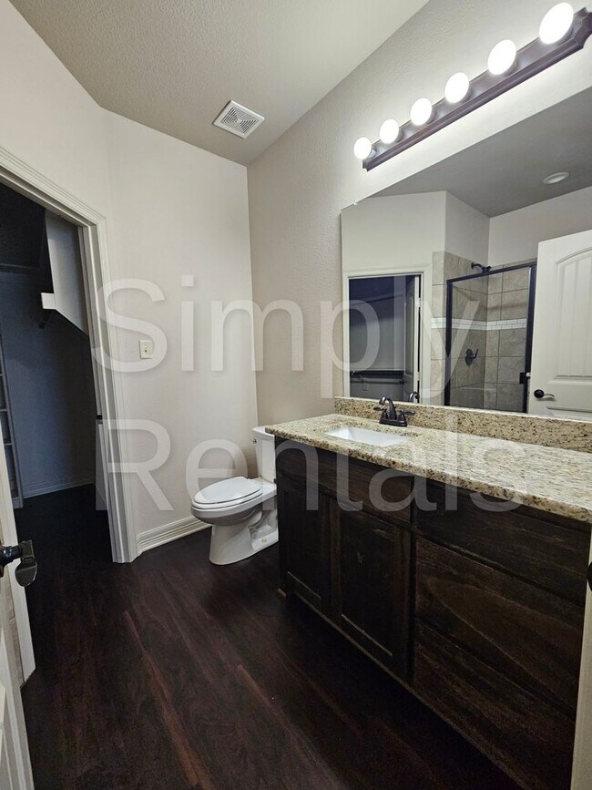 Building Photo - 509 Baylor Dr