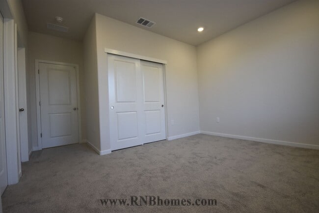 Building Photo - 3921 Slurry St