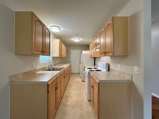 Building Photo - Tranquil 1 Bed, 1 Bath House!