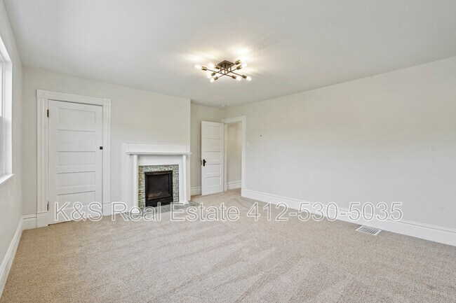 Building Photo - 2723 Kingwood St